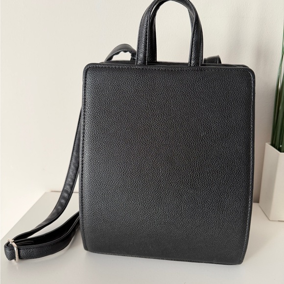 beautiful tan leather backpack Cognac Brown Convertible Shoulder Bag Colour:Sherwood Green This is what 